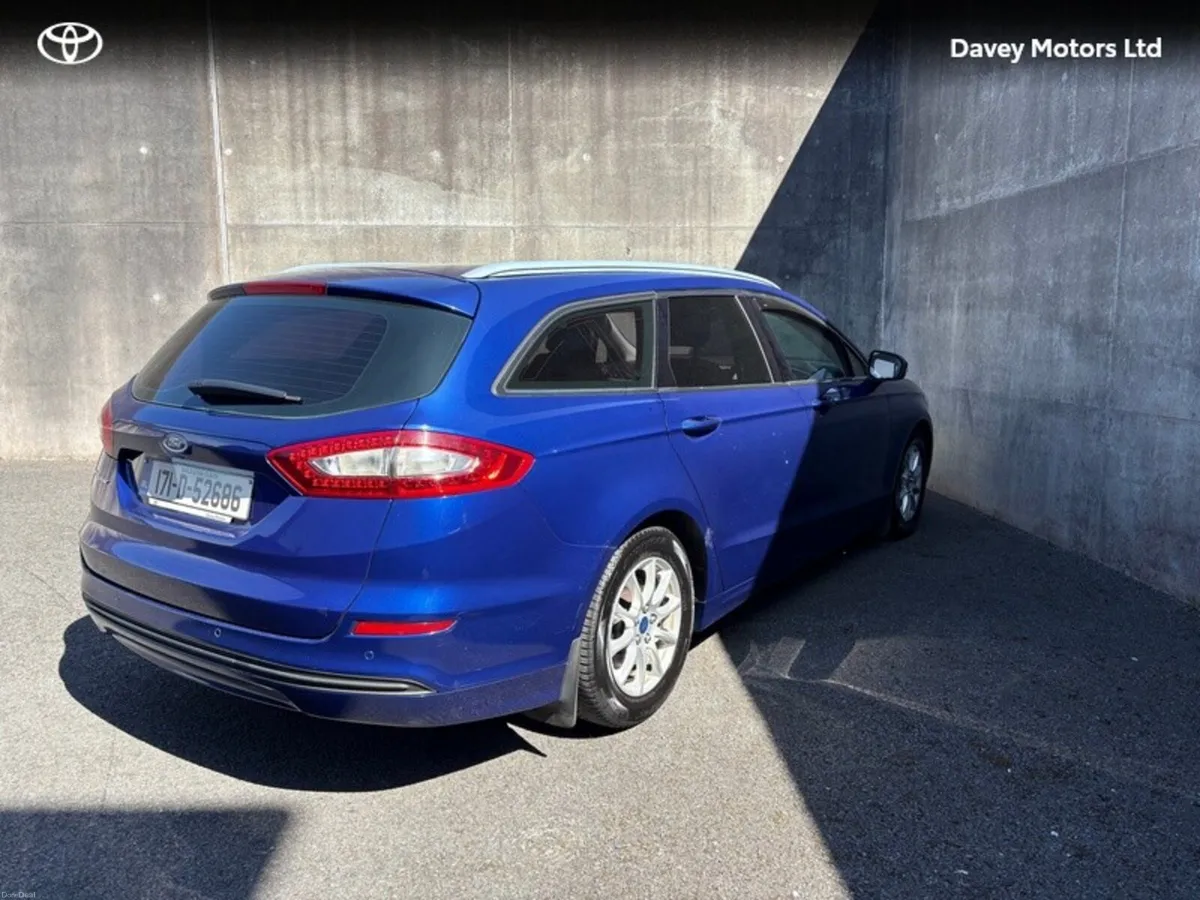 Ford Mondeo 2.0 TDCI ZETEC ECONETIC 150PS 5DR - Image 2