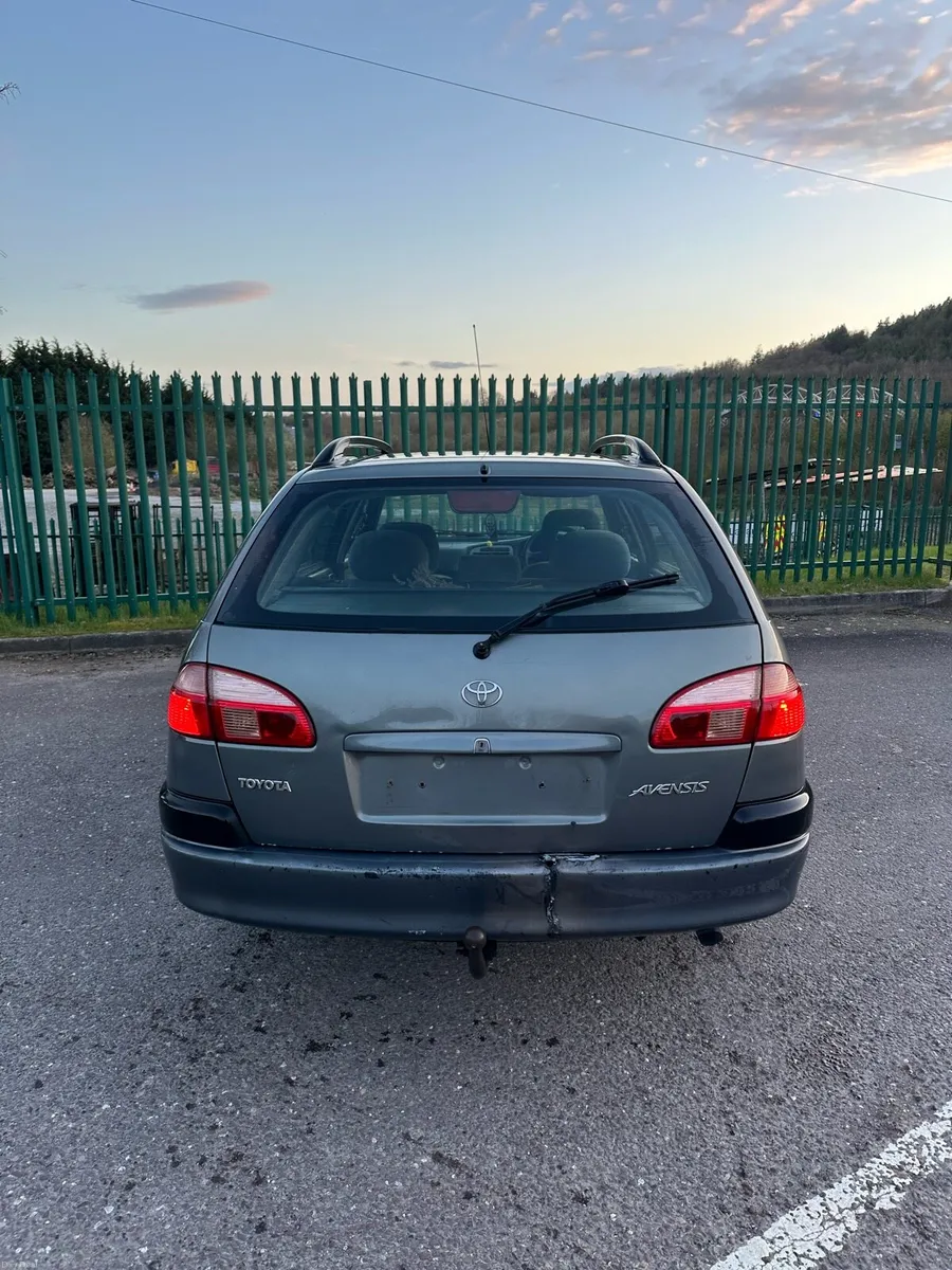 Toyota avensis - Image 4