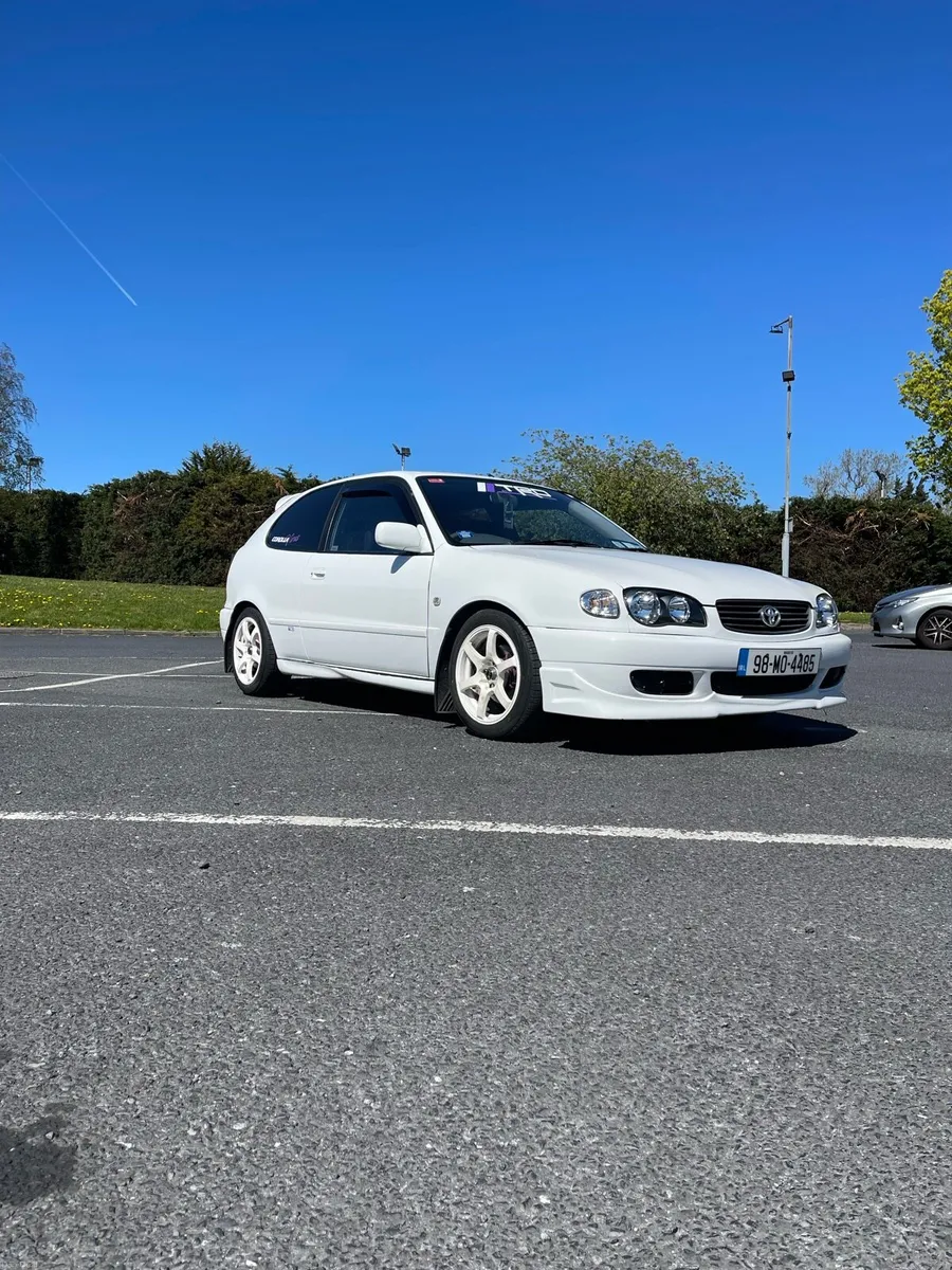 Toyota Corolla - Image 1