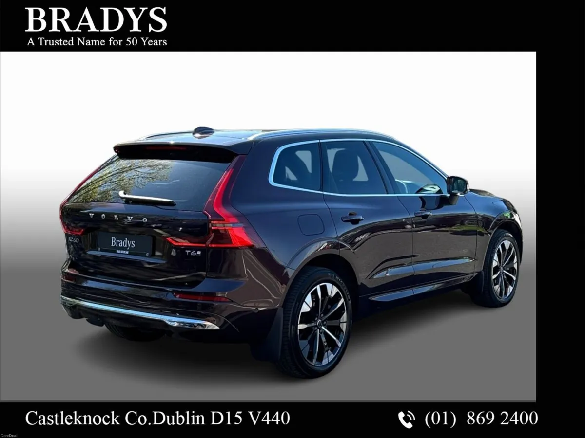 Volvo XC60 T6 Plus Bright AWD PHEV--Foldable Towba - Image 3