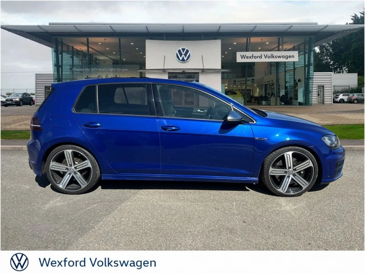 Volkswagen Golf R 2.0TSI 300HP 4MOTION MANUAL - Image 4