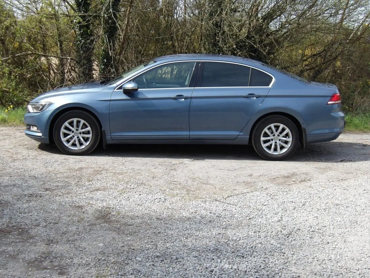 Volkswagen Passat 1.6 TDI 120HP Comfortline - Image 1