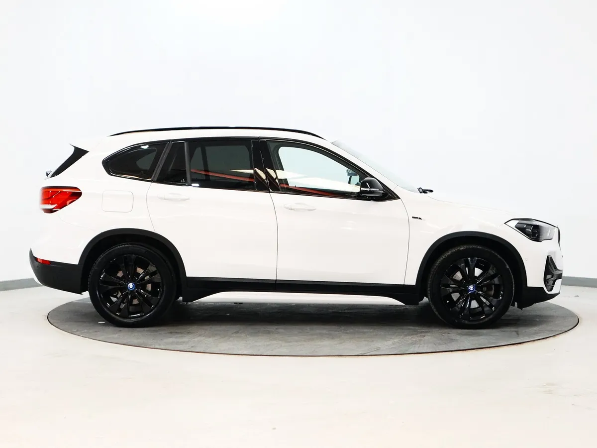 *42* 2022 BMW X1 1.5 SPORT XDRIVE 4X4 - Image 3