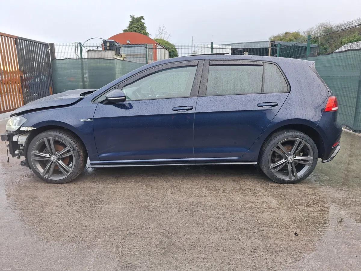 182 VW Golf R-Line 2.0 Tdi Automatic - Image 1