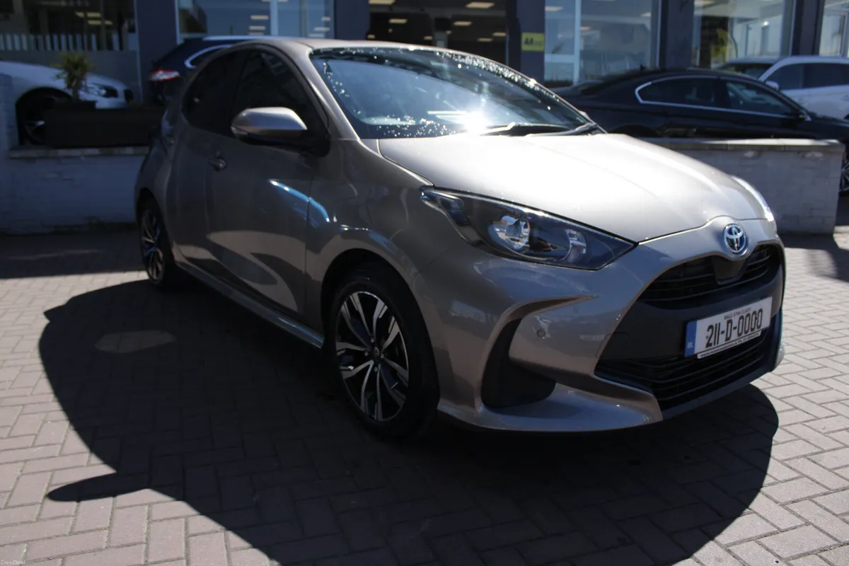 2021 TOYOTA YARIS 1.0 5DR HATCHBACK AUTO - Image 2