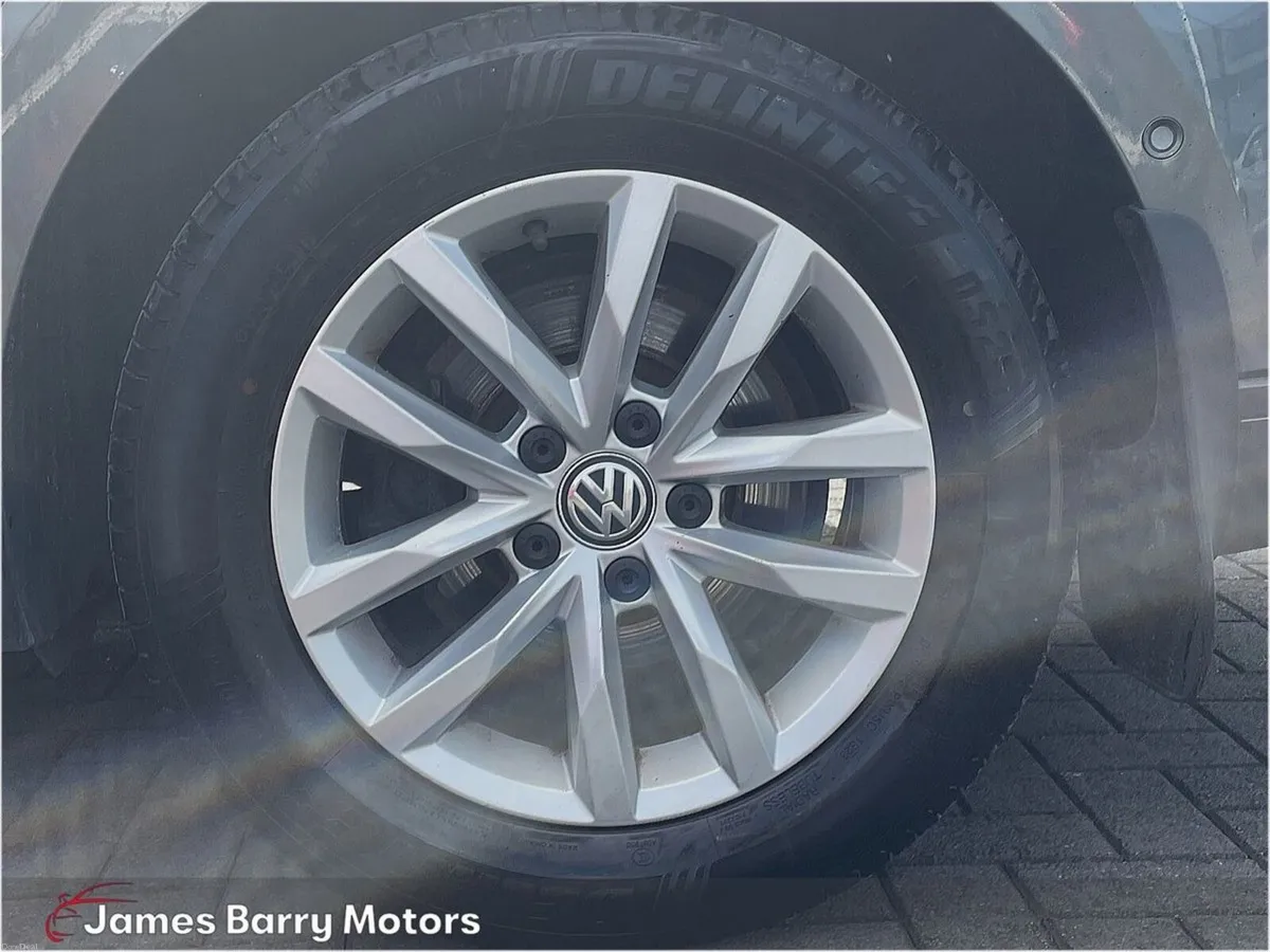 Volkswagen Passat 1.6 TDI 120HP Comfortline - Image 6