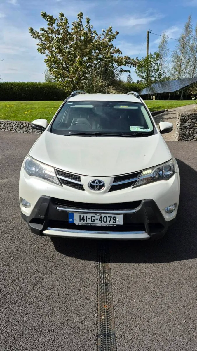 Toyota RAV4 2014 - Image 2