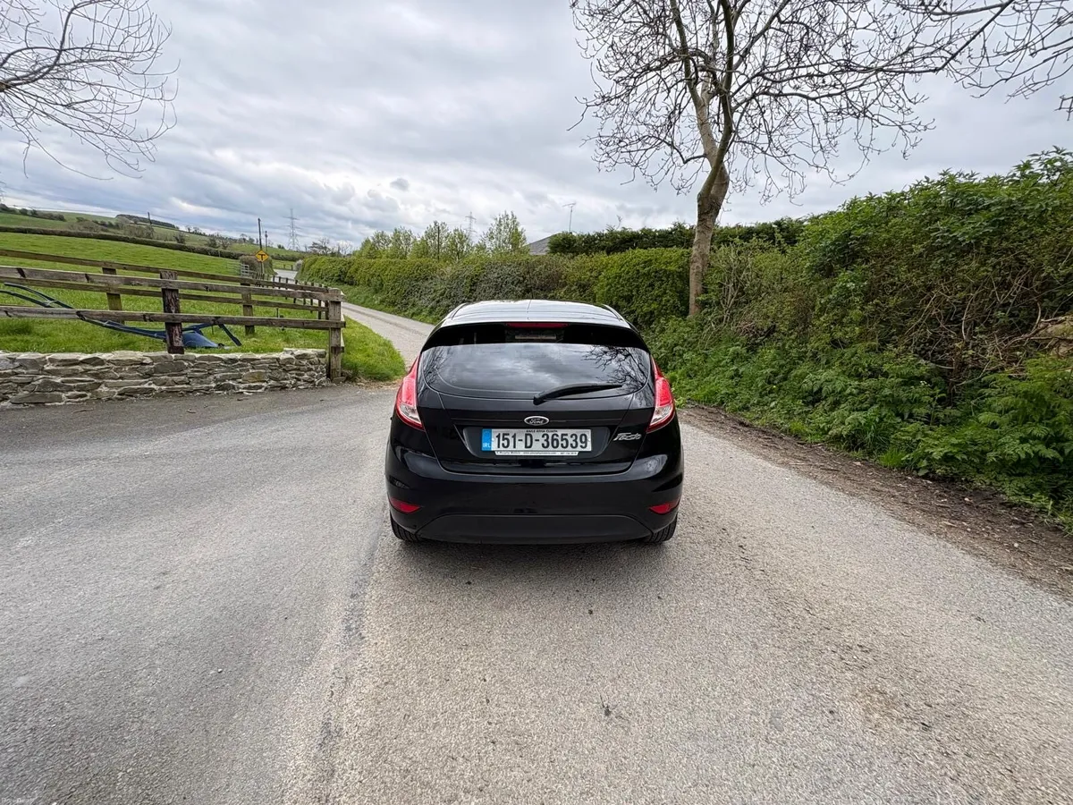 Ford Fiesta 1.0 ZETEC *LIKE NEW/CHEAP* - Image 4