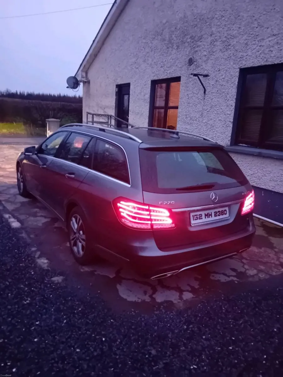 Mercedes E220 Estate - Image 3