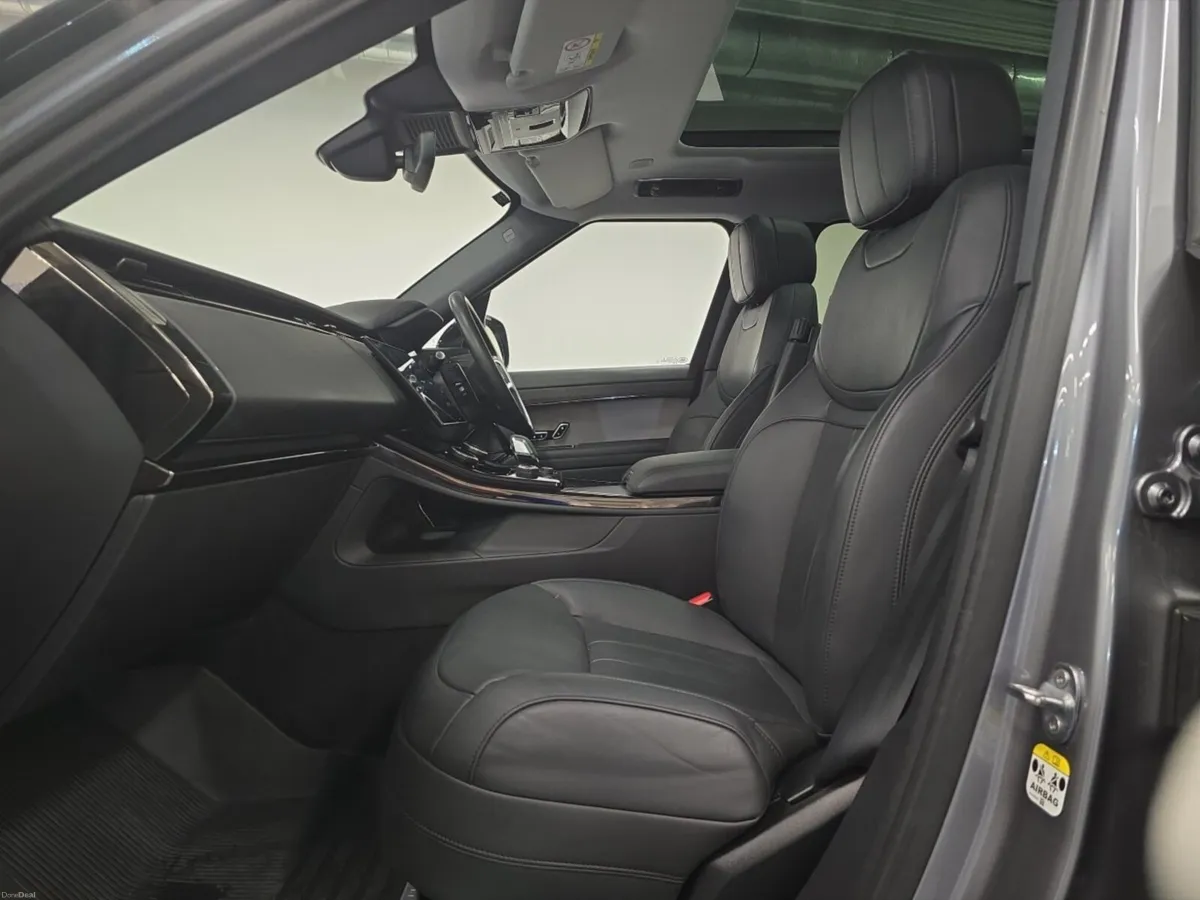 Land Rover Range Rover Sport Diesel Estate SE - Image 3