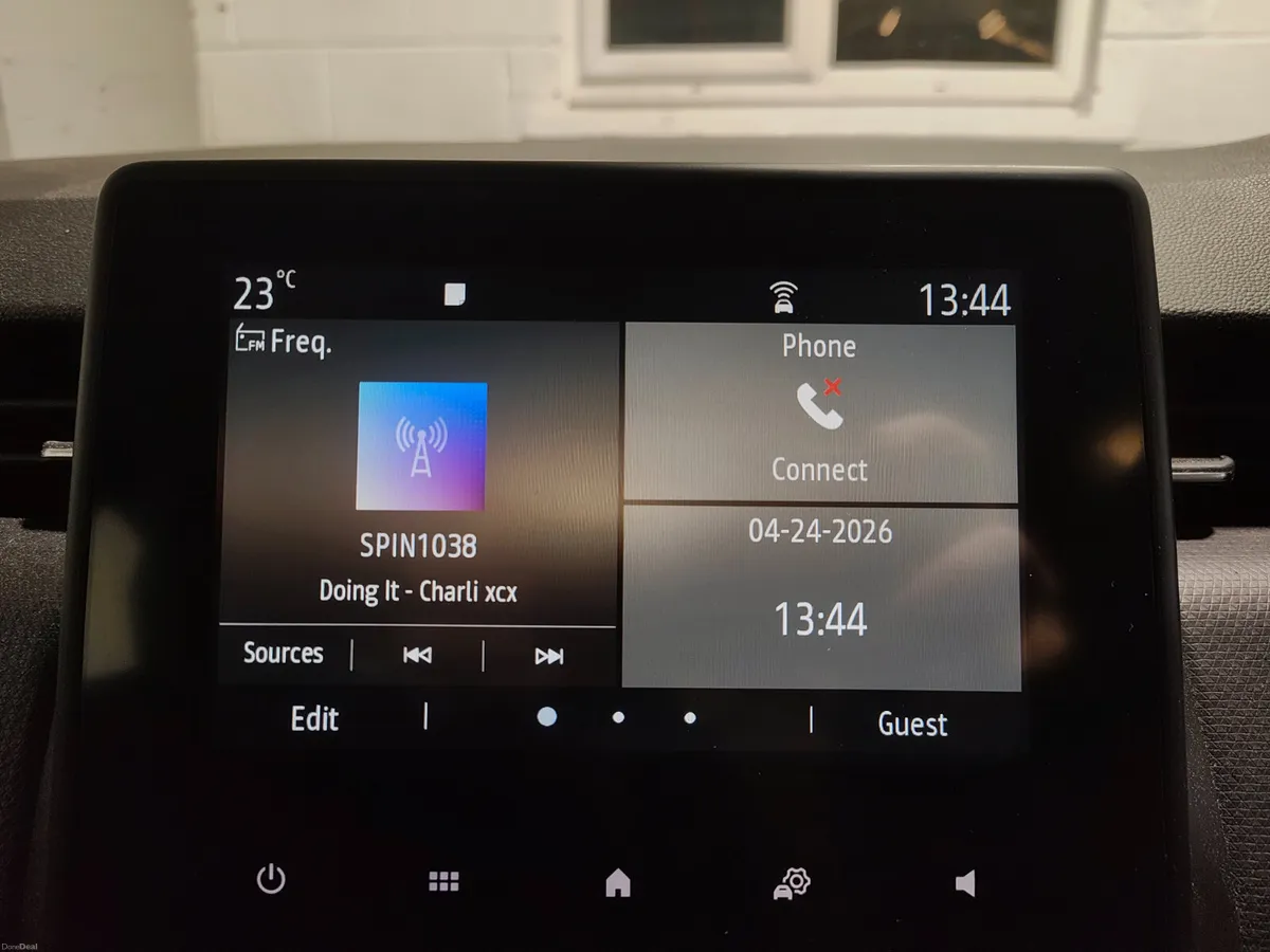 Renault Clio 2022 DYNAMIQUE SPEC EXTRAS 6 SPEED V - Image 4