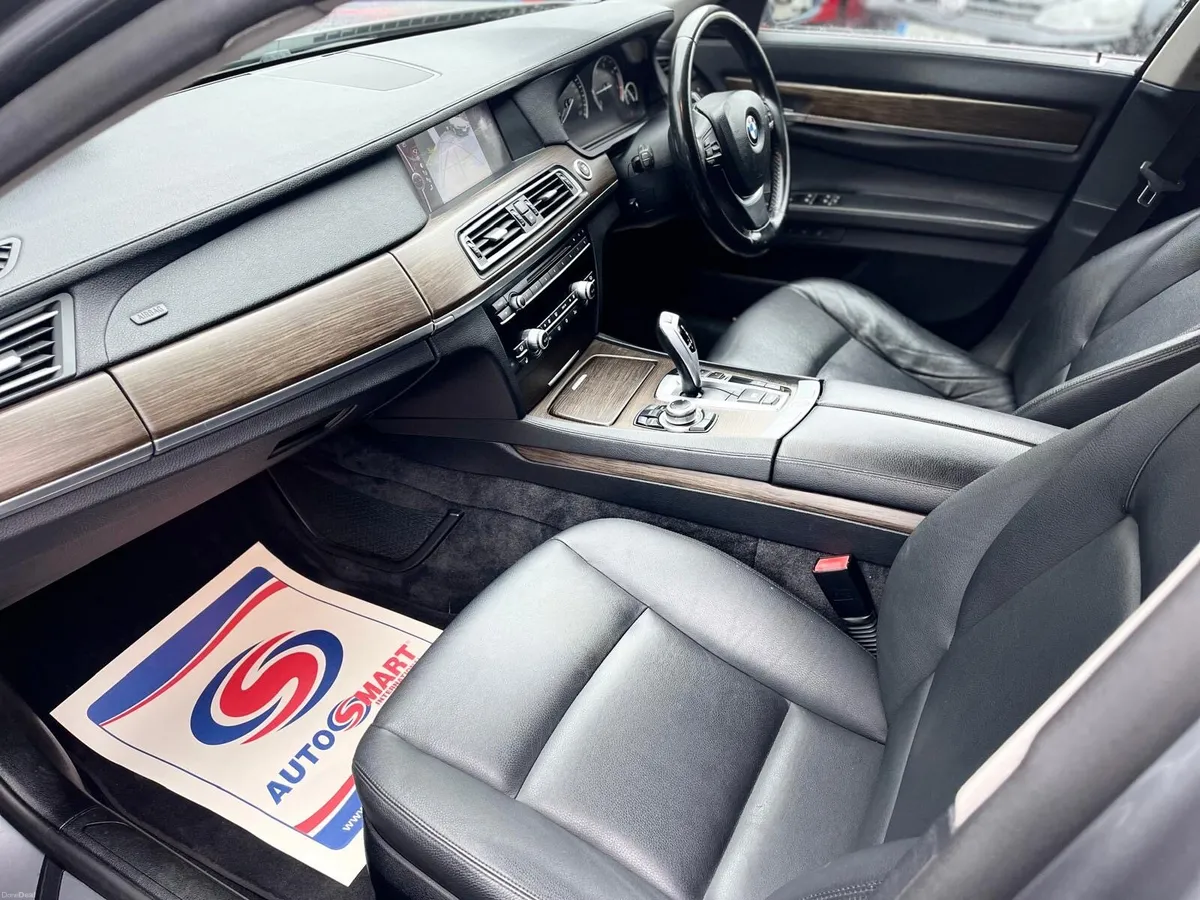 BMW 7 Series - Image 4
