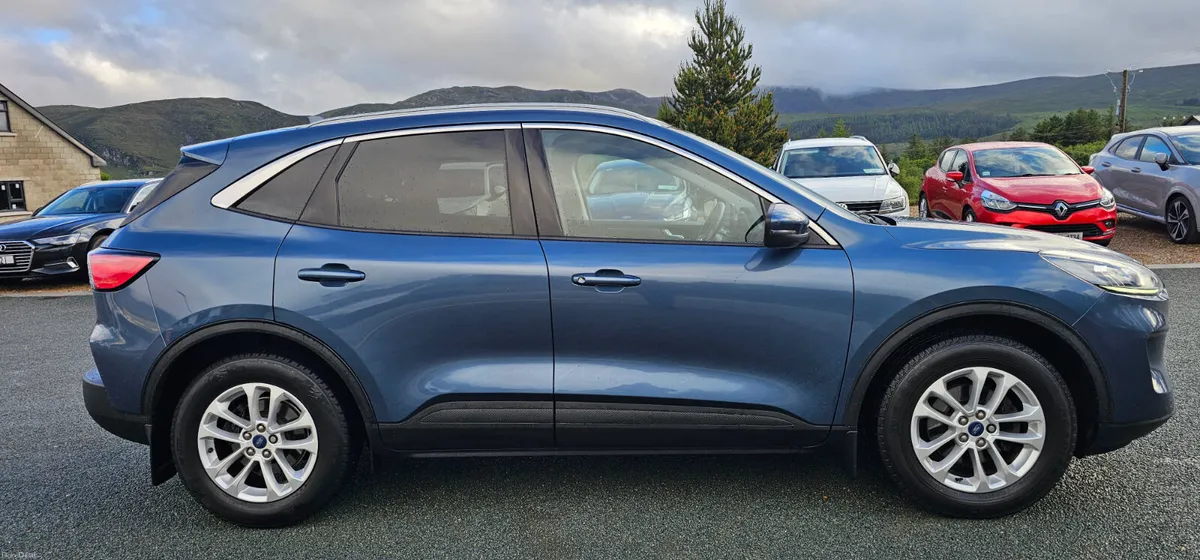 Ford Kuga 1.5 EcoBlue Titanium 2021 - Image 3