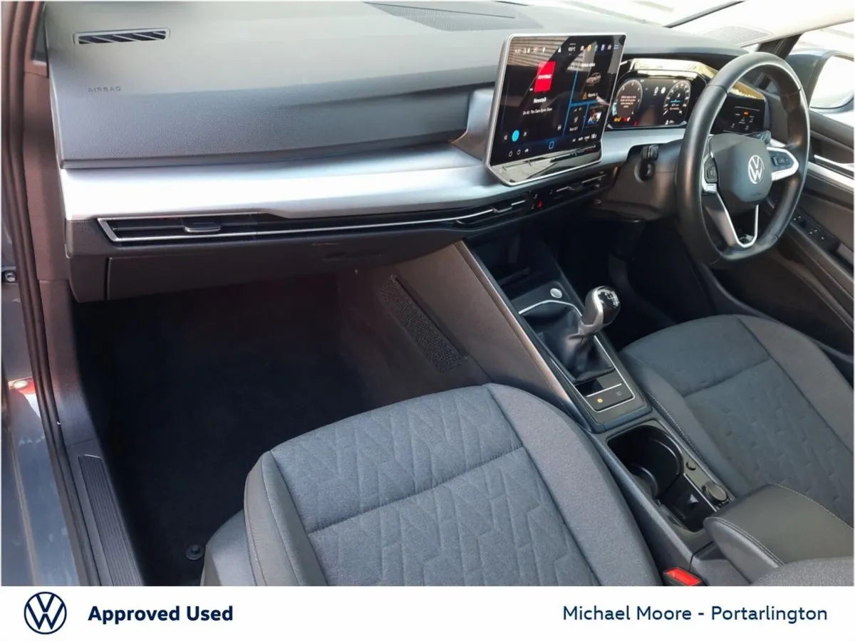 Volkswagen Golf GOLF EDITION 75 2.0 TDI 116HP - Image 4