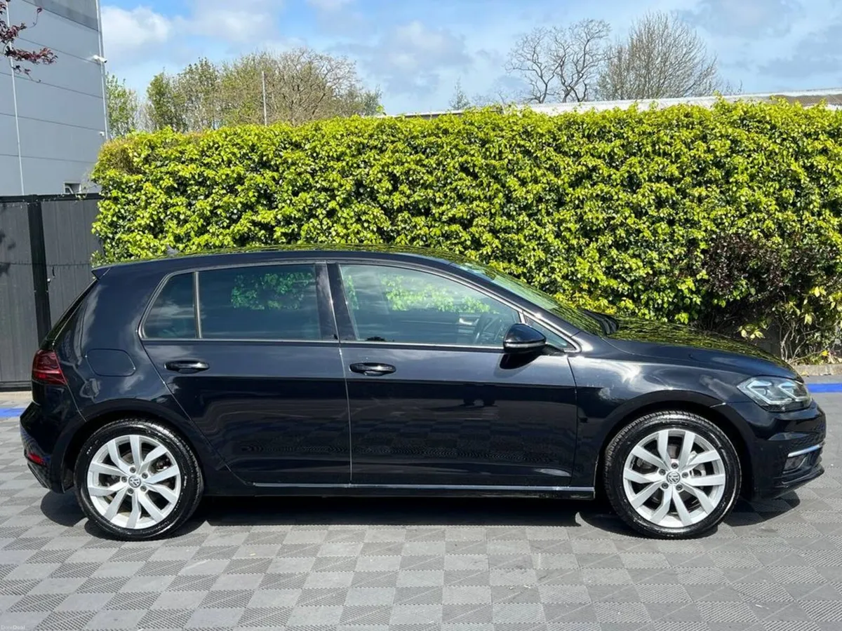 Volkswagen Golf HIGHLINE 1.4 TSI AUTO // SERVICE H - Image 2