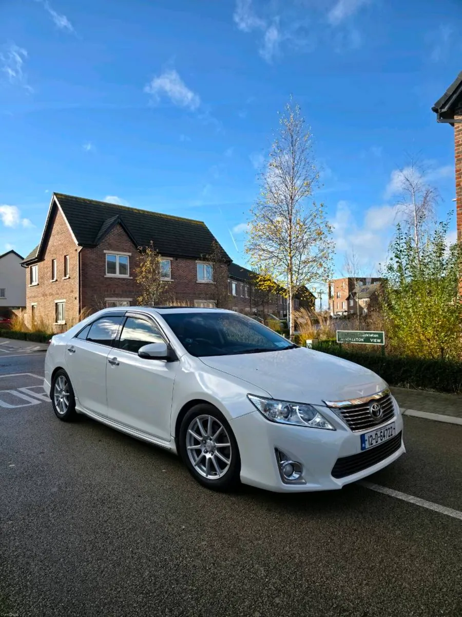 Toyota Camry 2.5 Petrol Hybrid - Image 3