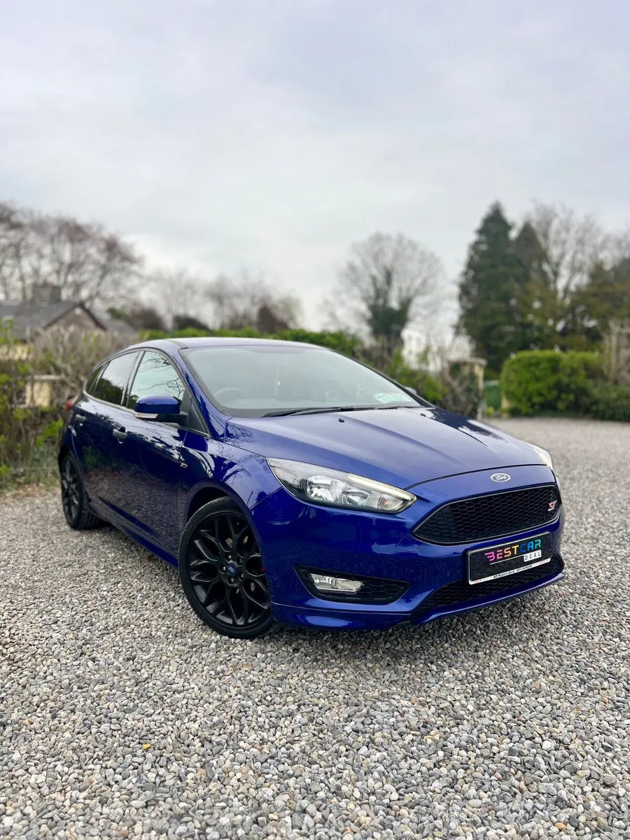 2017 Ford Focus 1.0 125HP ST-Line Manual - Image 1