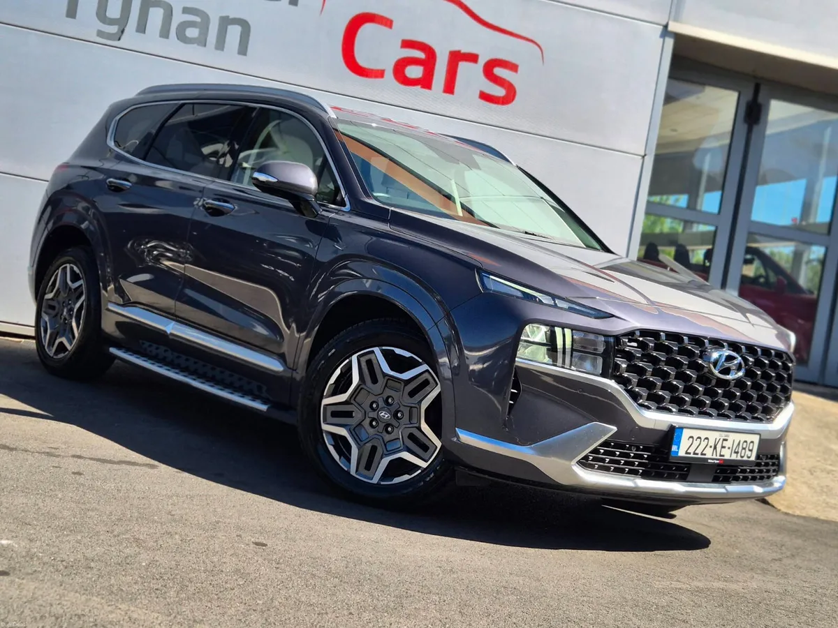 2022 Hyundai Santa Fe PHEV Exec Plus, 4wd, CarPlay - Image 2
