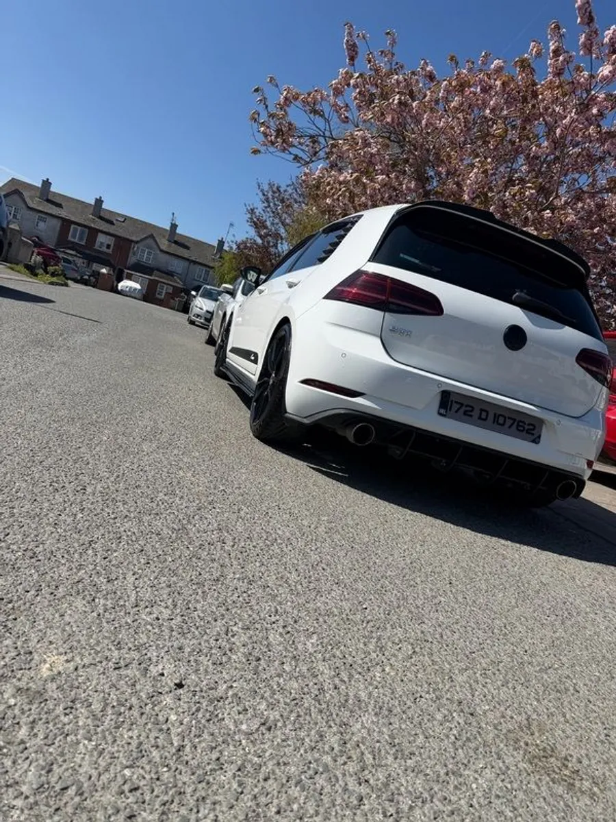 2017 Volkswagen Golf Gti - Image 3