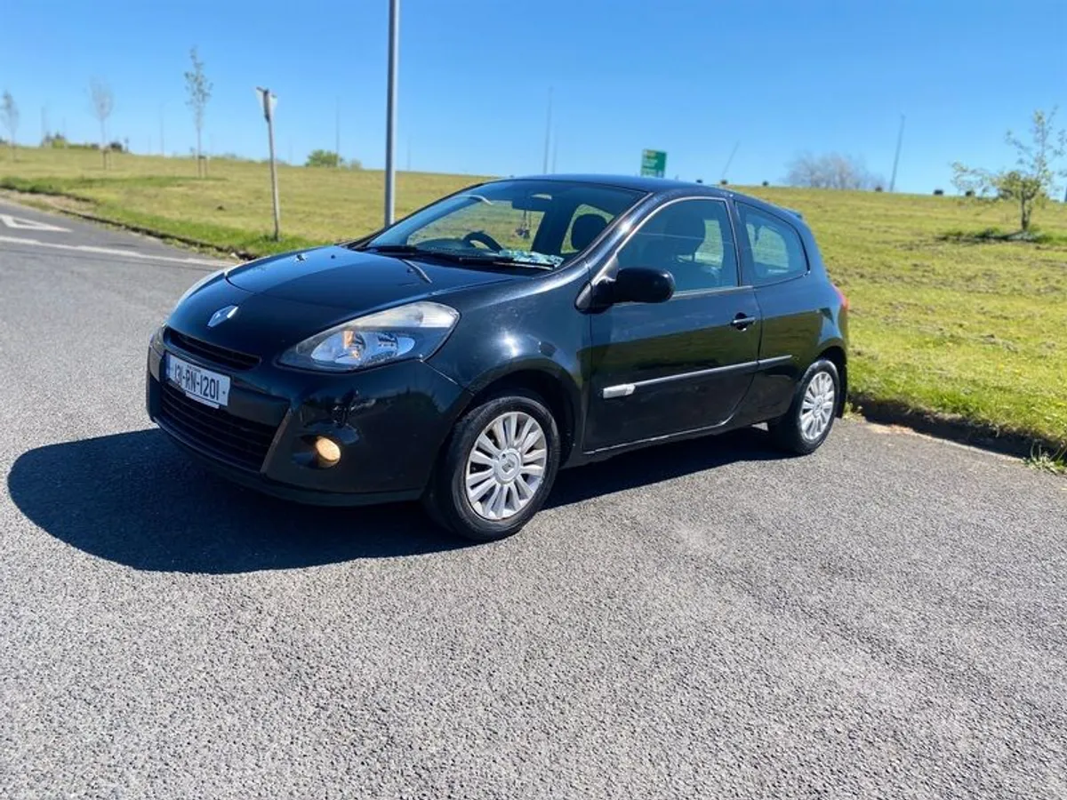 2013 Renault Clio - Image 1