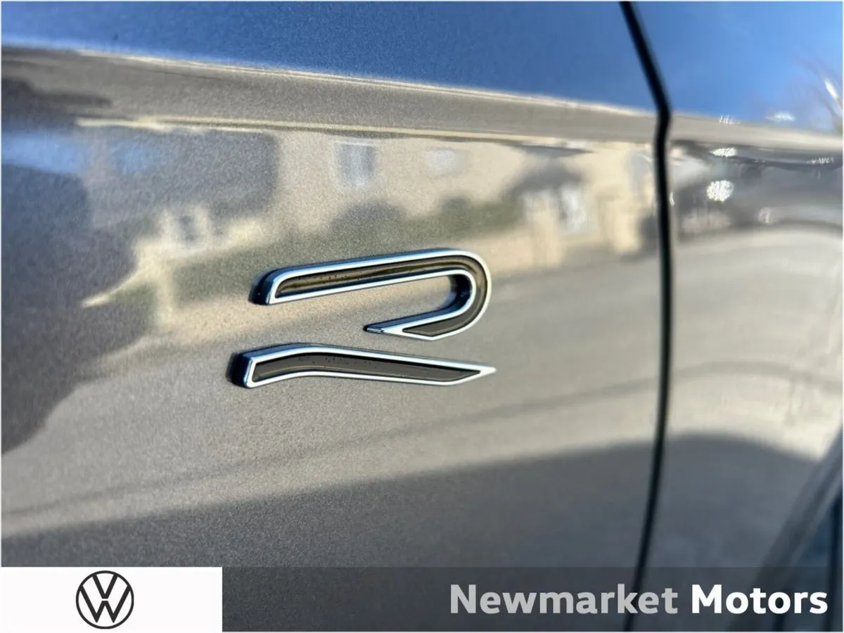 Volkswagen Touareg TWO SEATER COMMERCIAL FINAL EDI - Image 4