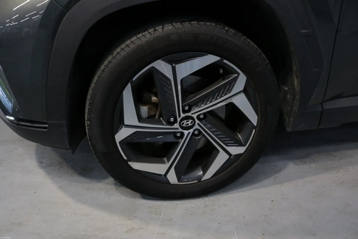 Hyundai Tucson PLUG IN HYBRID EXECUTIVE PLUS 4WD 1 - Image 4