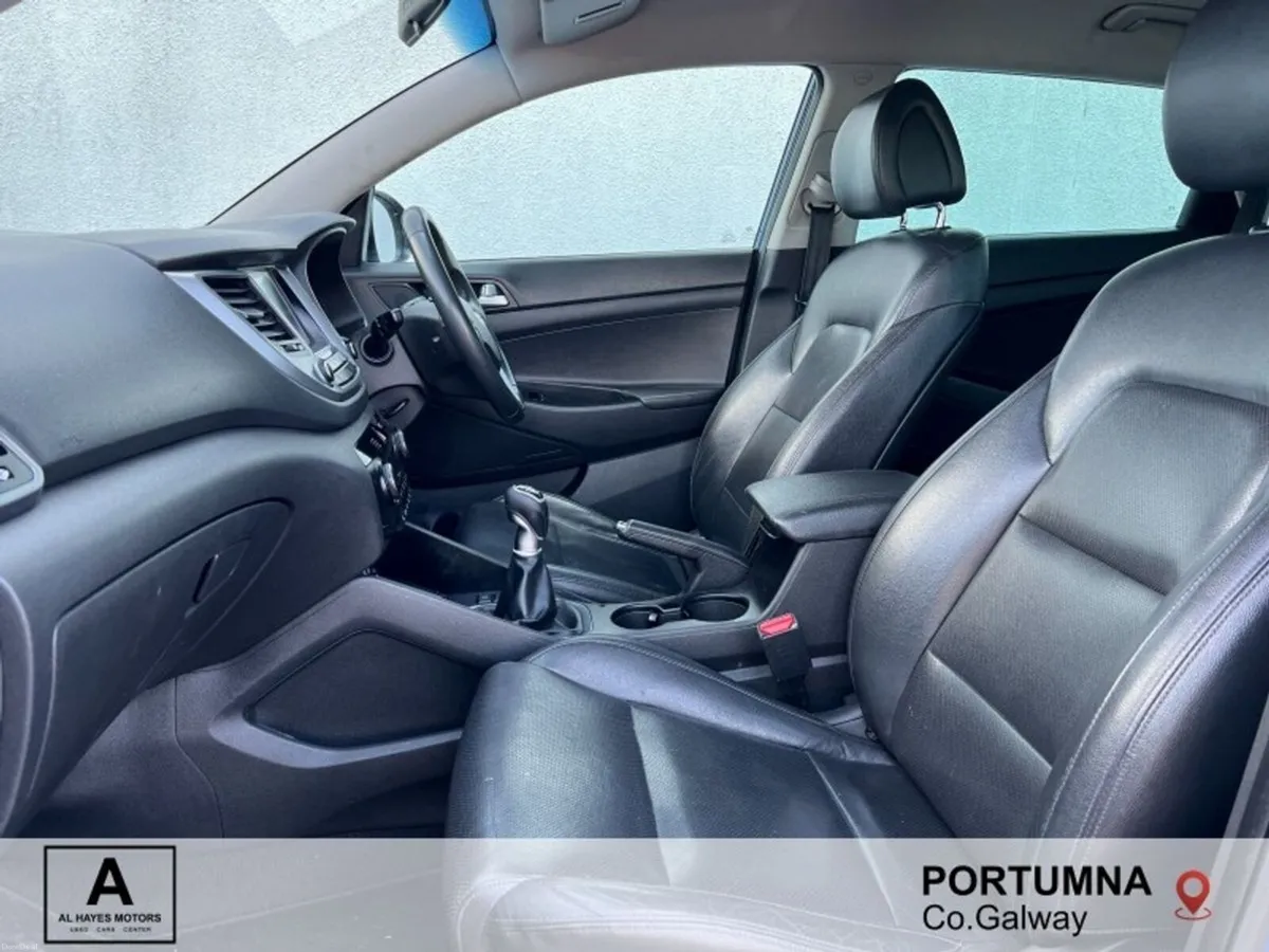 Hyundai Tucson 1.7 D Executive *LEATHER SEATS* - Image 4