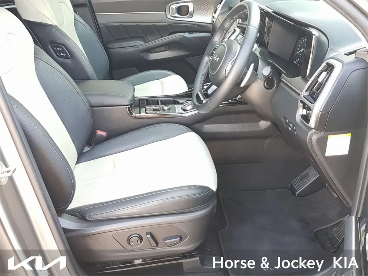 Kia Sorento 1.6 PHEV K3 4X4 7 seats - Image 3