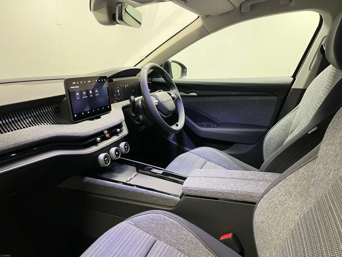Skoda Superb Selection DSG 2.0 TDI 150BHP - Revers - Image 4