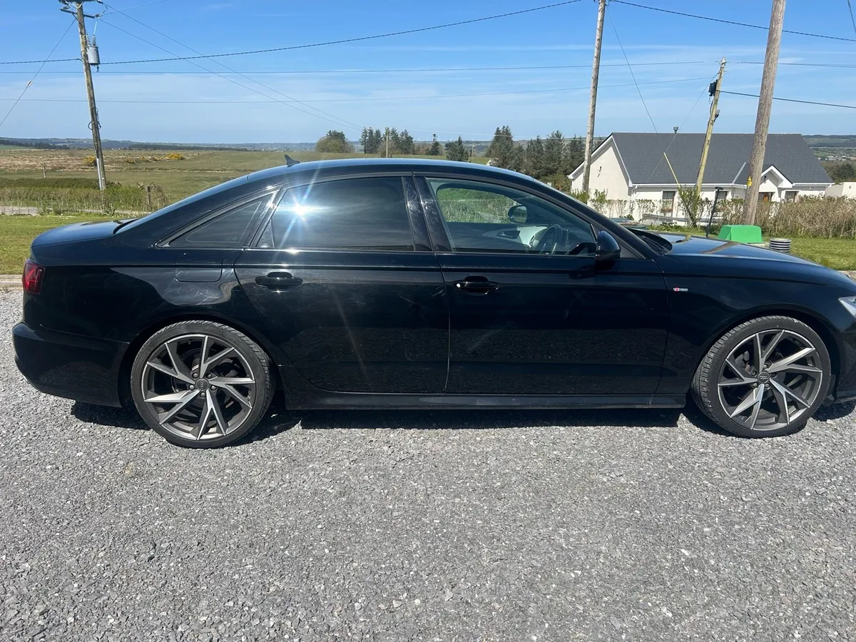 172 Audi A6 2.0 TDI Sline Ultra - Image 2