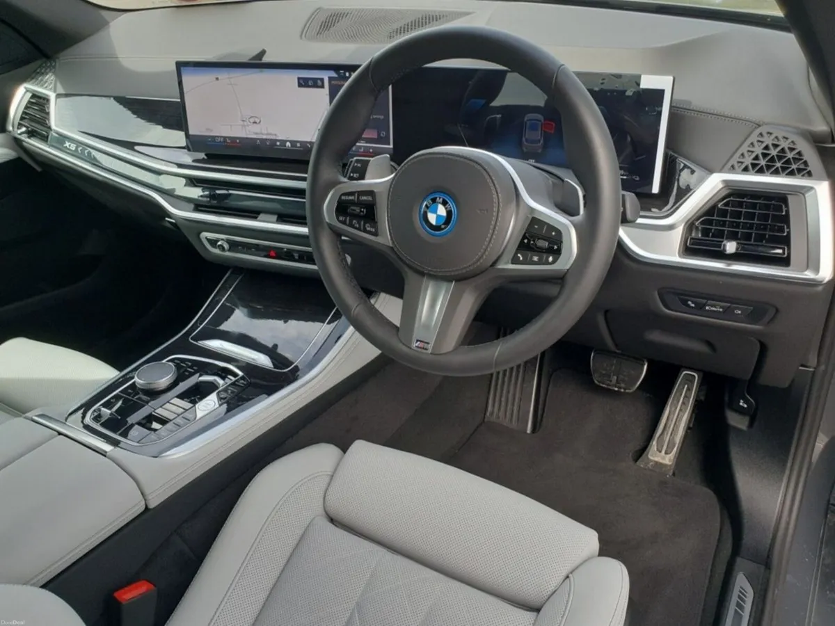 BMW X5 xDrive50e M Sport Pro - Image 6