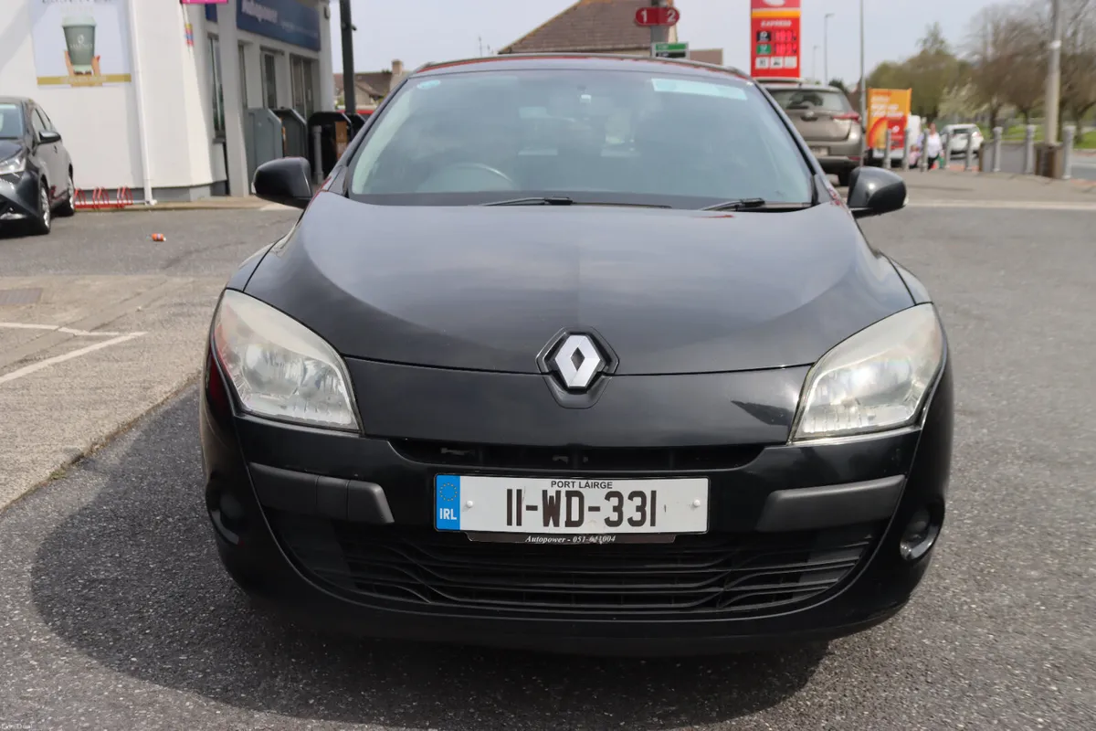 2011 Renault Megane Grand Tour Estate 1.5DCi - Image 2