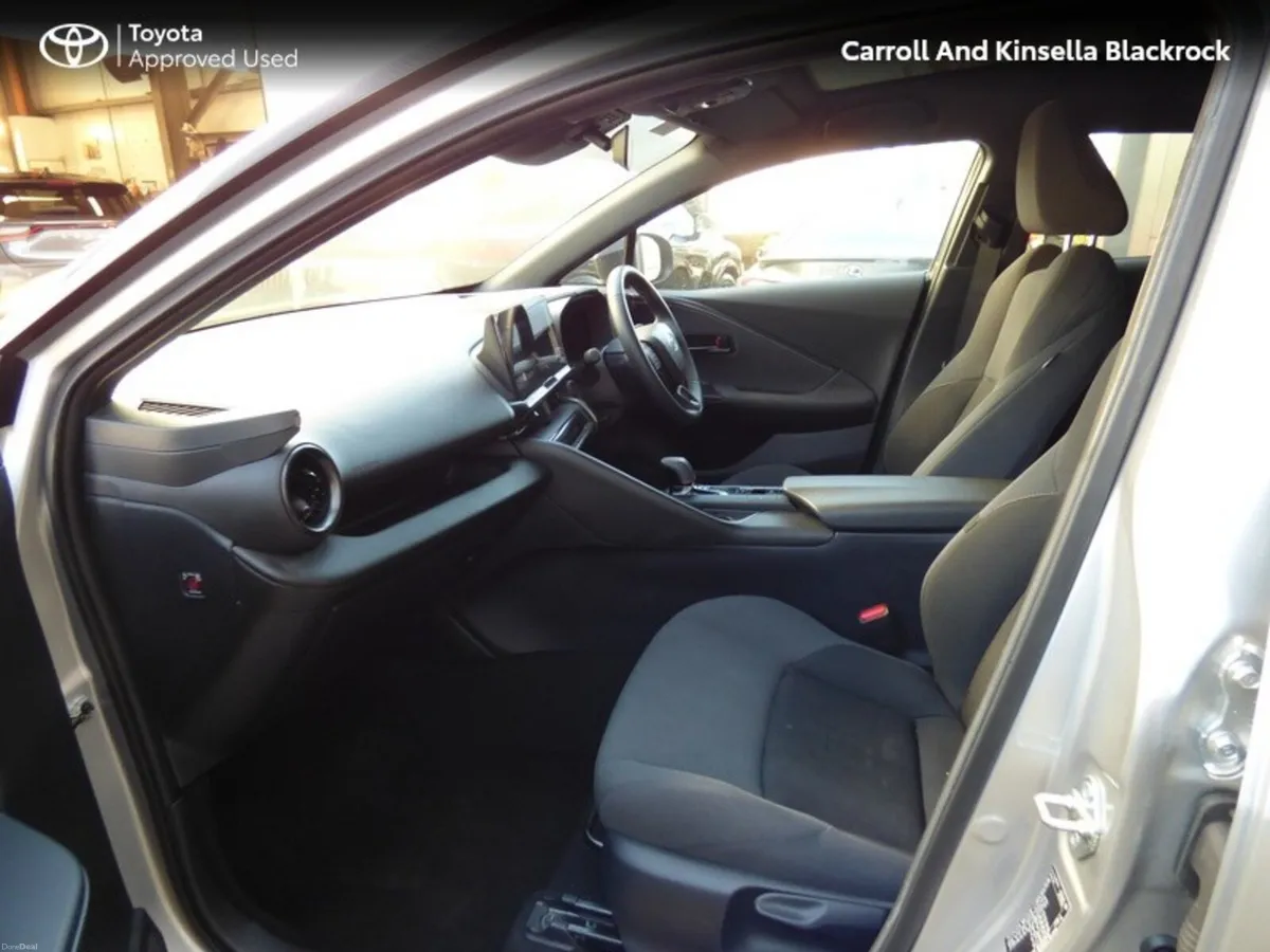 Toyota C-HR Hybrid Sport+ - Image 6