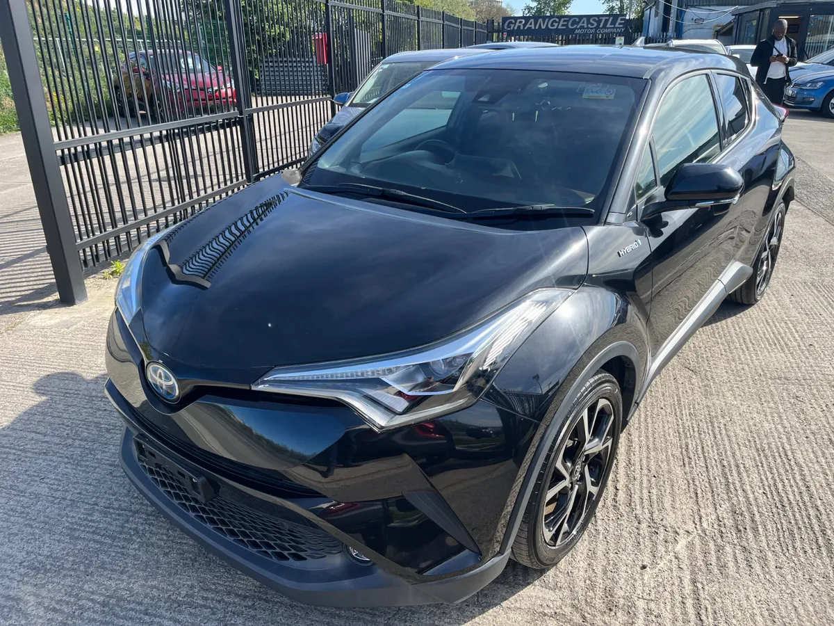 TOYOTA C-HR 2020, 1.8 HYBRID AUTO LOW KM HIGH SPEC - Image 3