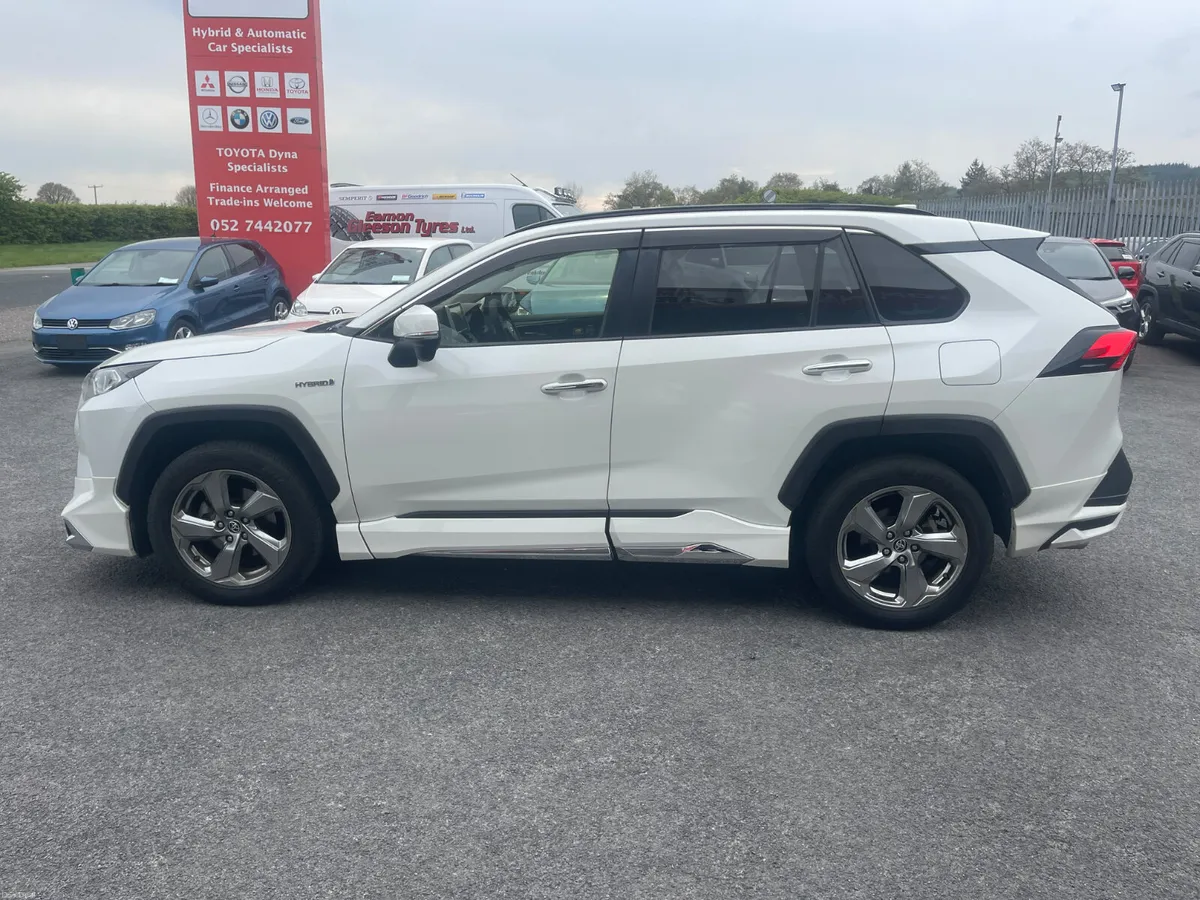 2020-1 Toyota RAV4 - Image 4