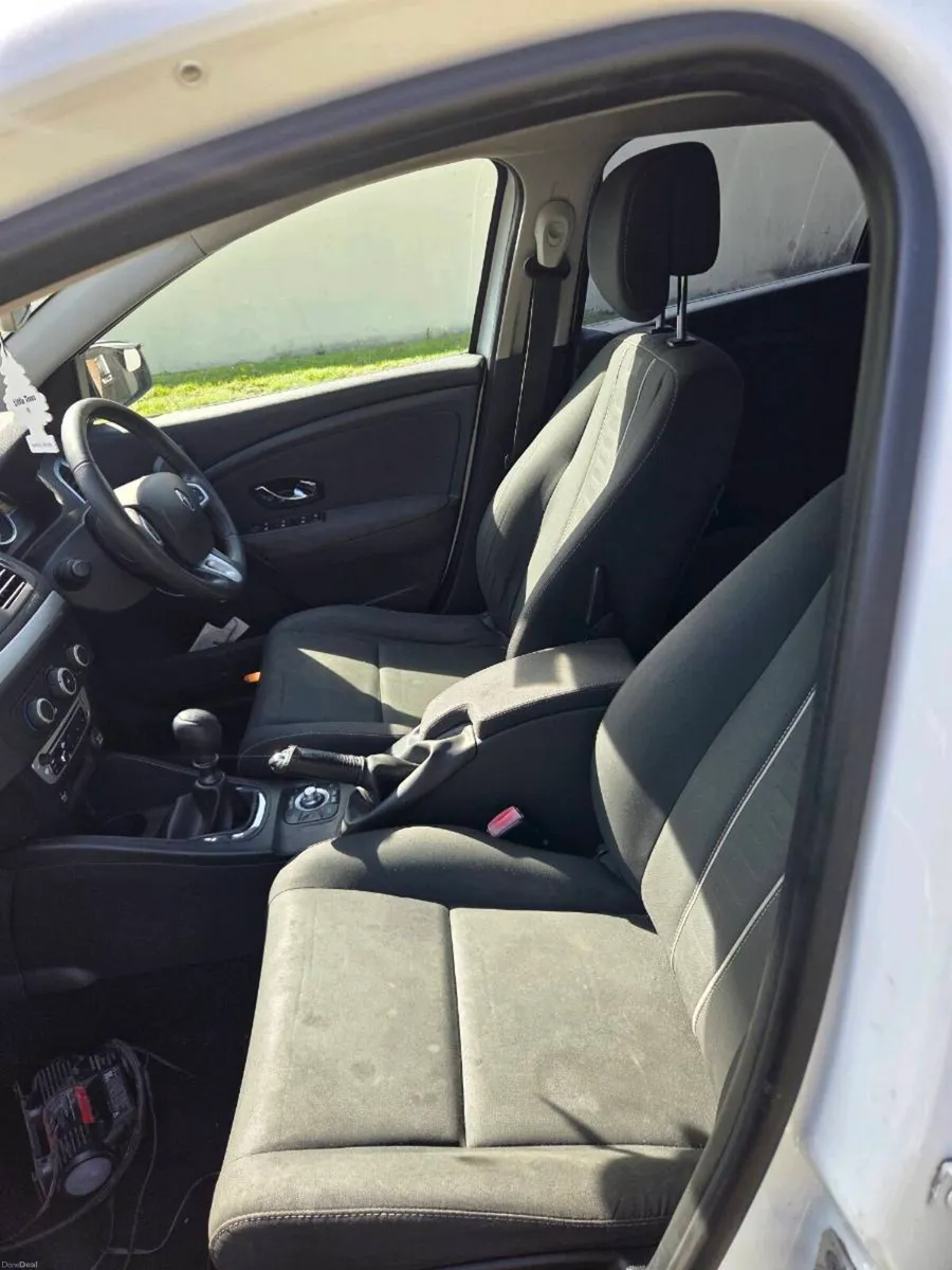 RENAULT MEGANE - Image 4