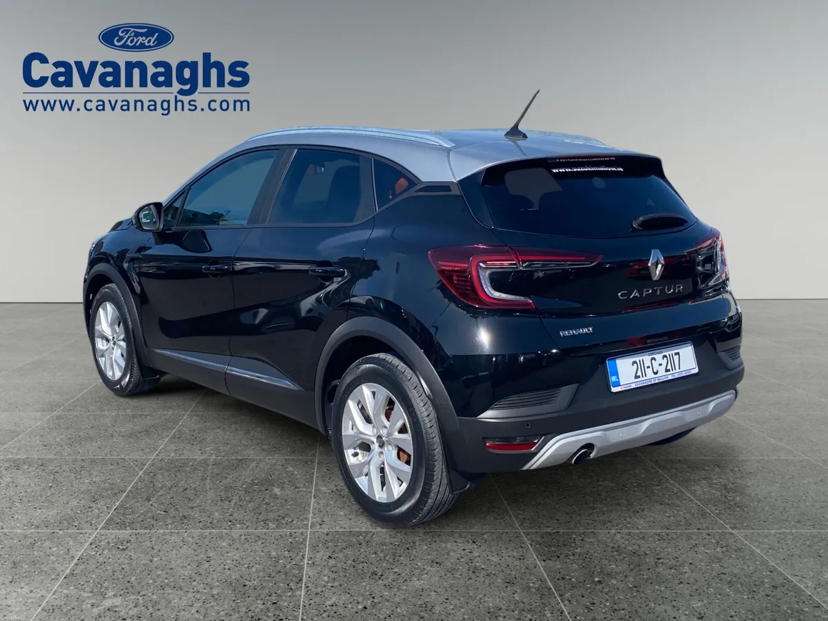 2021 Renault Captur Iconic - Image 3