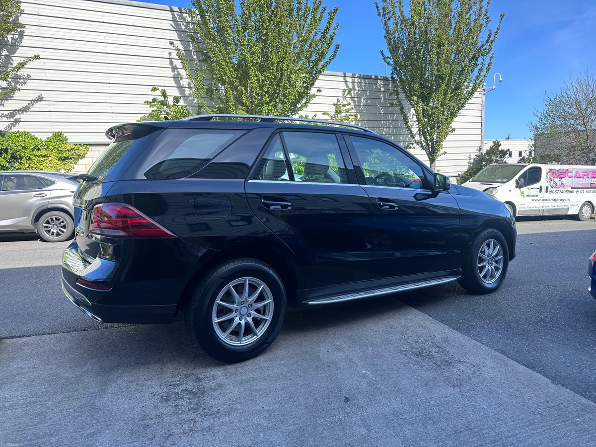 Mercedes-Benz GLE250D 4Matic, 2017 - Image 4