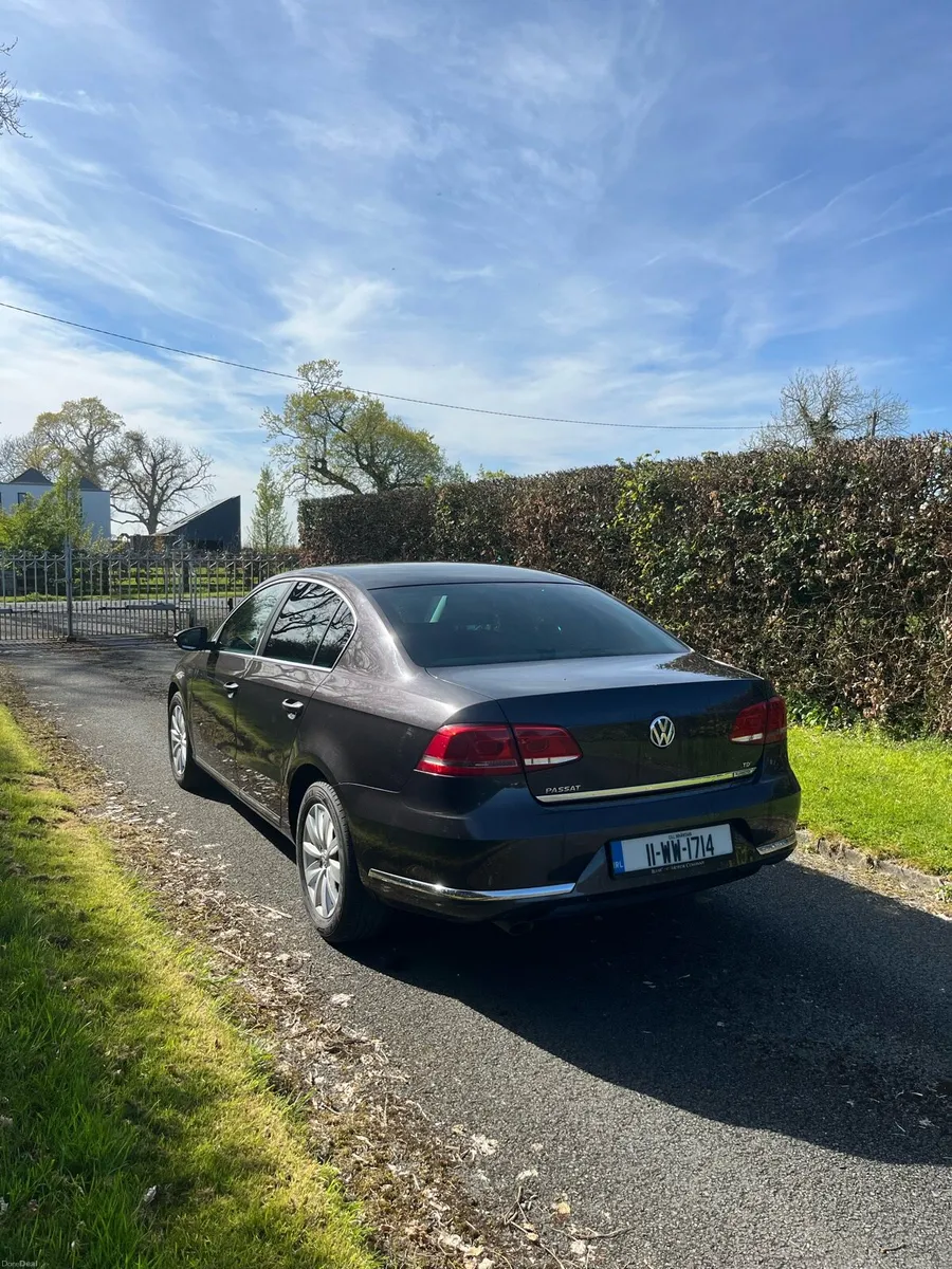 2011 Volkswagen Passat Comfertline - Image 4