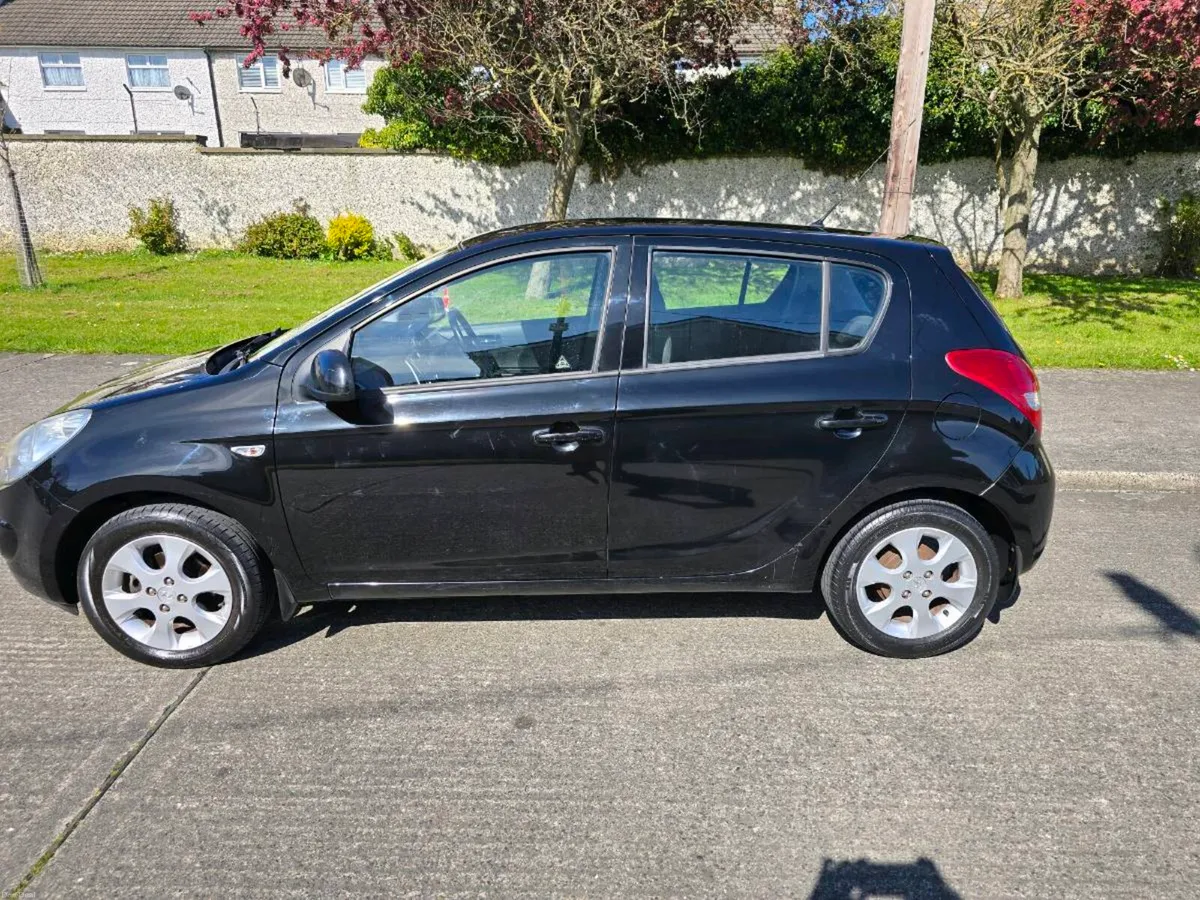 ⭐️ NEW NCT 10.26 ⭐️ Hyundai i20 1.2 Petrol - Image 2