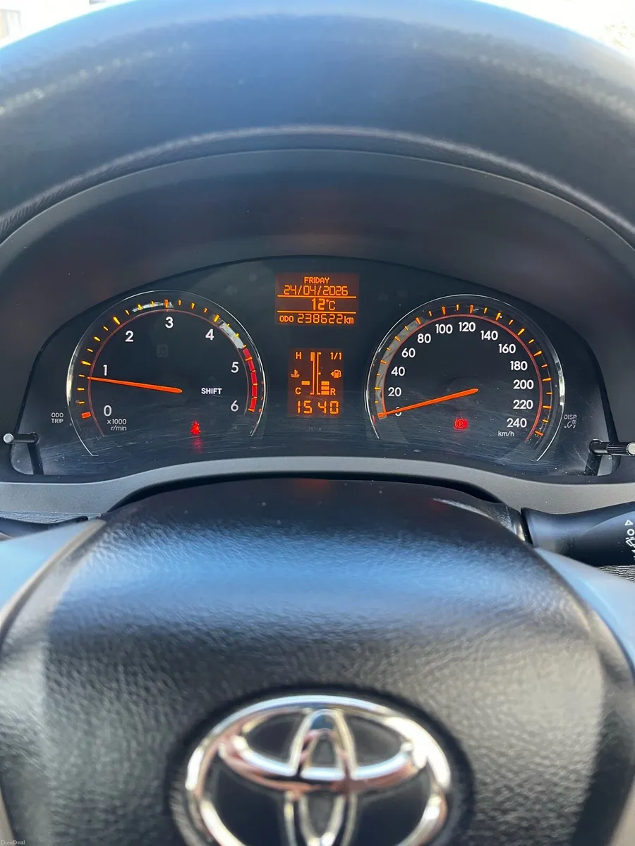 Toyota avensis - Image 3