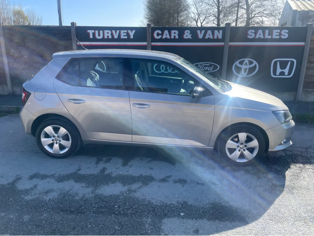 Skoda Fabia AMBITION 1.0 MPI 60HP 4DR - Image 3