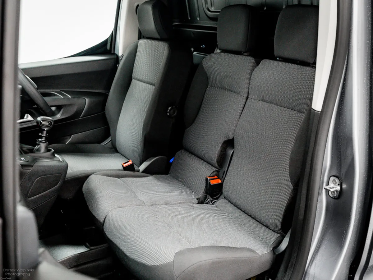 Peugeot Partner *€3, 000 off* Pro Premium 1.5 Dies - Image 4