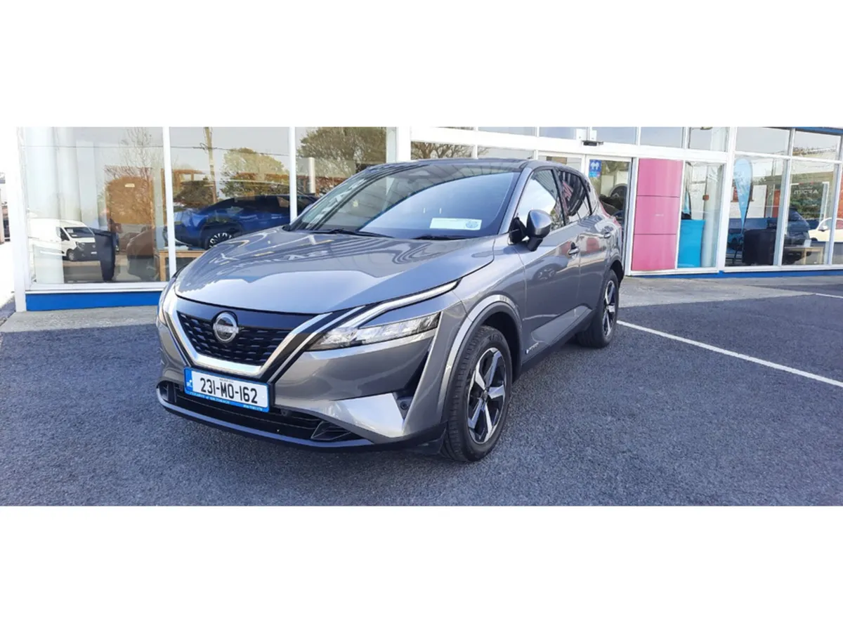 Nissan Qashqai EPOWER SV PREMIUM PART LEATHER - Image 2