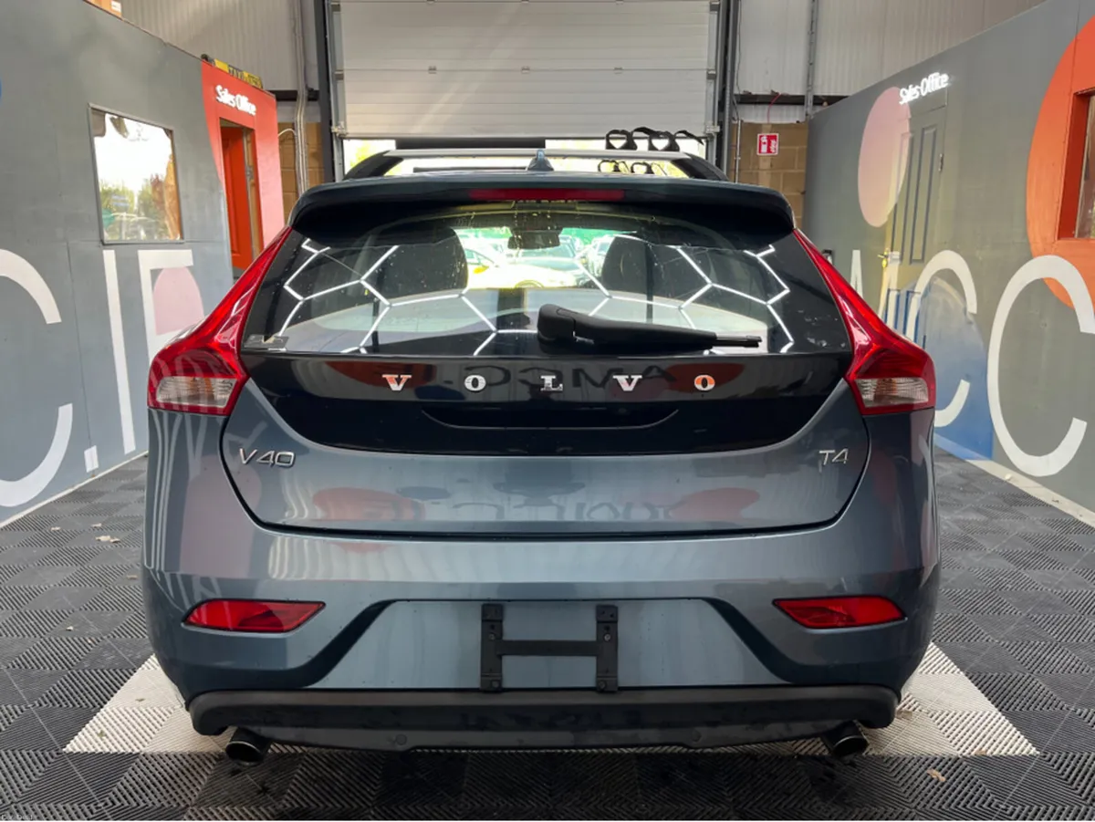 Volvo V40 €11950 2015 VOLVO V40 T4 1.6 AUTOMATIC / - Image 3