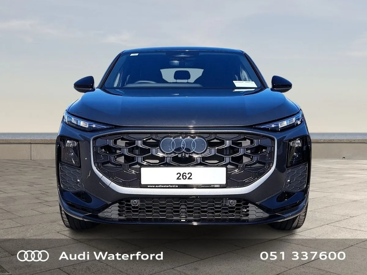Audi Q3 SB E-HYBRID 270 HP S-T S Line - Image 2