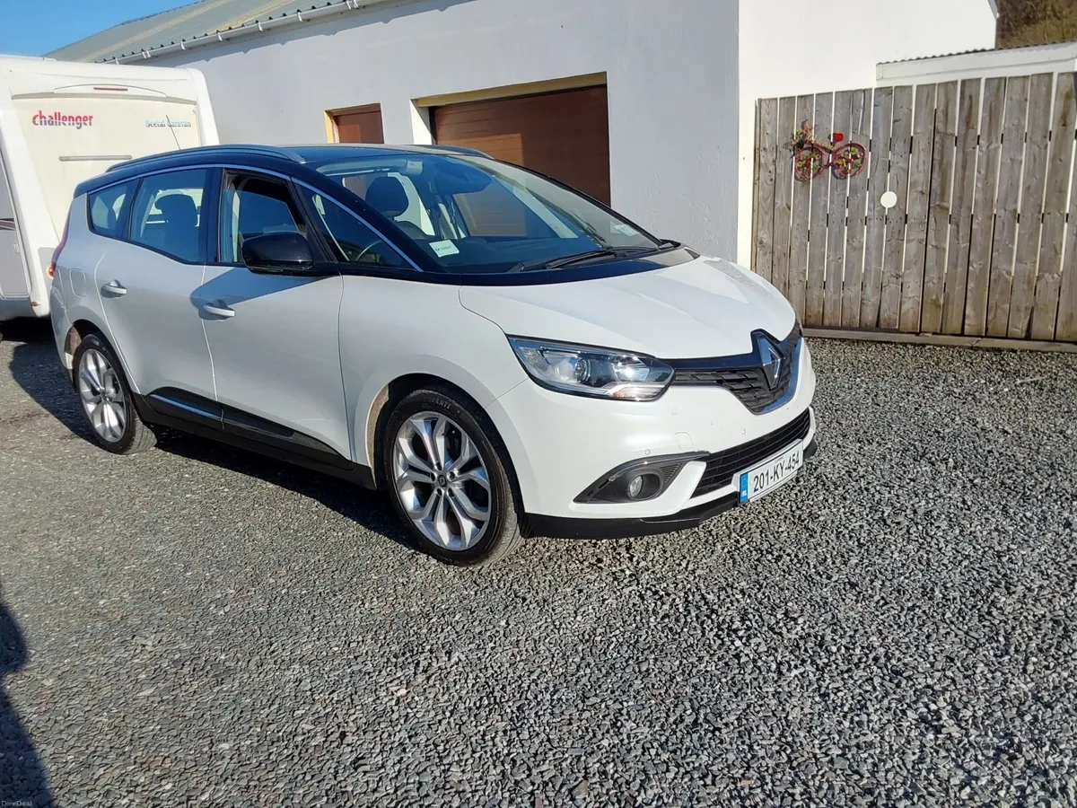 2020 Renault Grand Scenic - Image 1