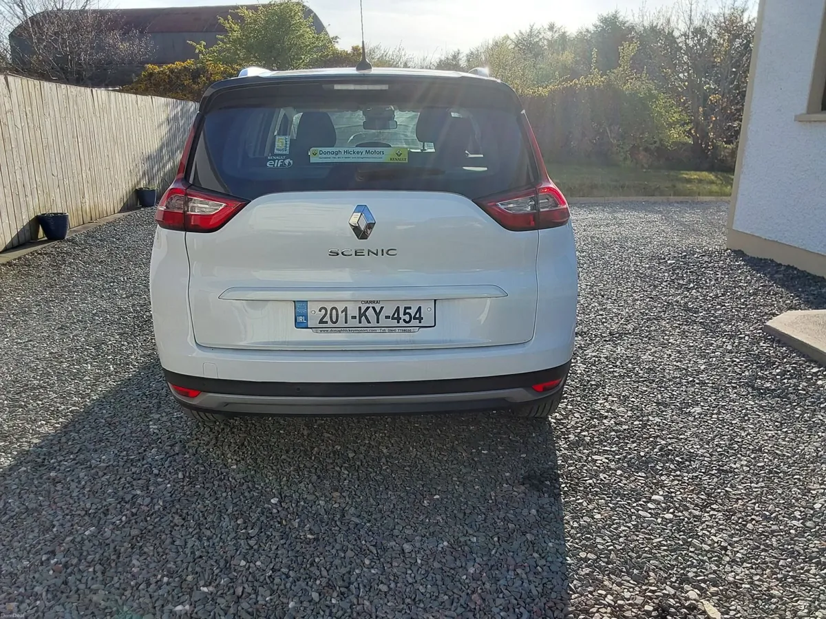 2020 Renault Grand Scenic - Image 4