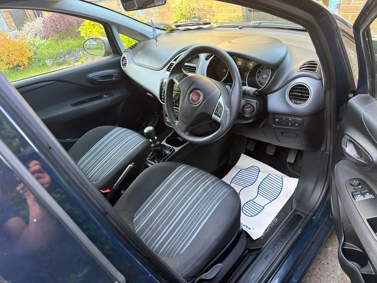 Fiat Punto 2011 - Image 1