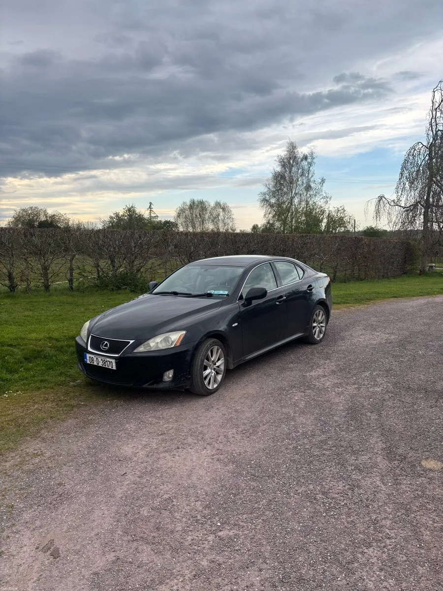 Lexus 220 d - Image 1